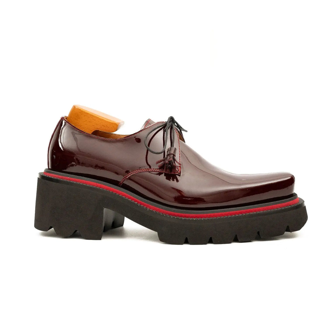 DV DIVINCH men’s shoes, handcrafted leather shoes, calfskin footwear, men’s designer shoes, leather dress shoes, brogue shoes, Derby shoes, Oxford shoes, monk strap shoes, Chelsea boots, lug sole footwear