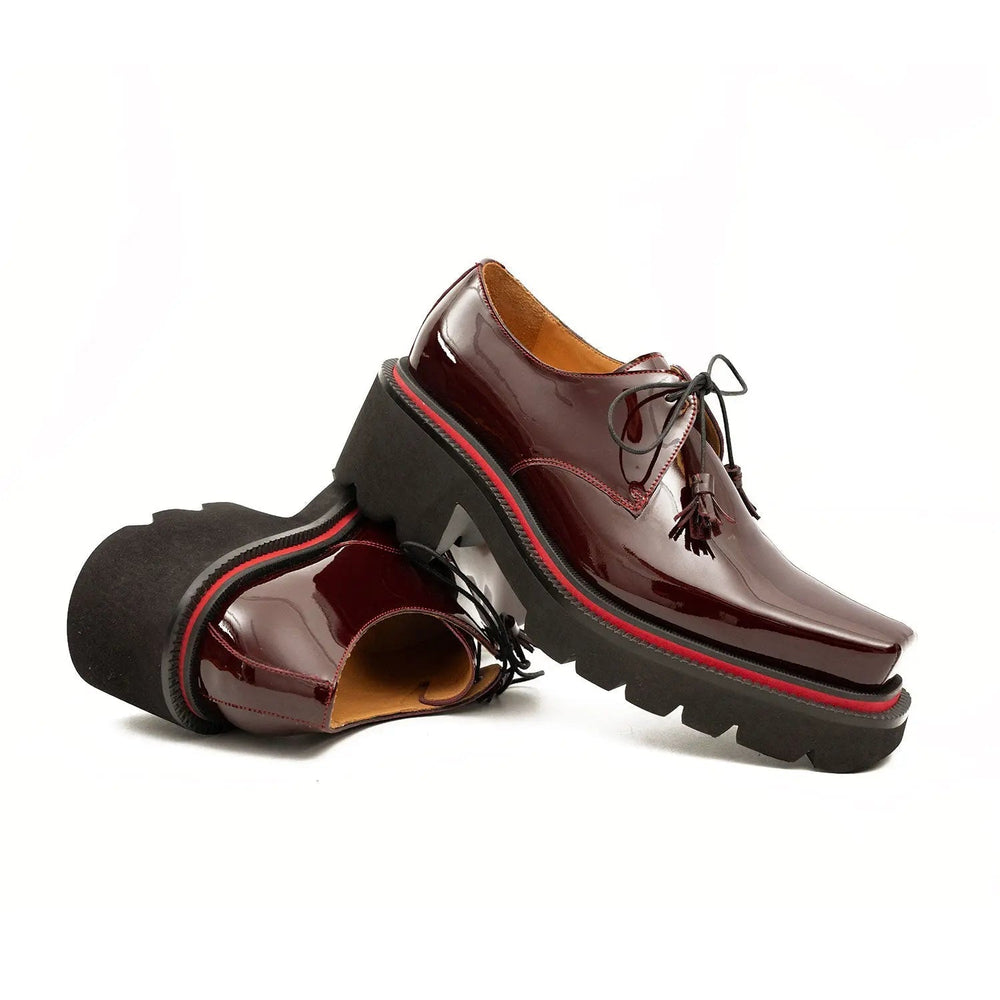 DV DIVINCH men’s shoes, handcrafted leather shoes, calfskin footwear, men’s designer shoes, leather dress shoes, brogue shoes, Derby shoes, Oxford shoes, monk strap shoes, Chelsea boots, lug sole footwear