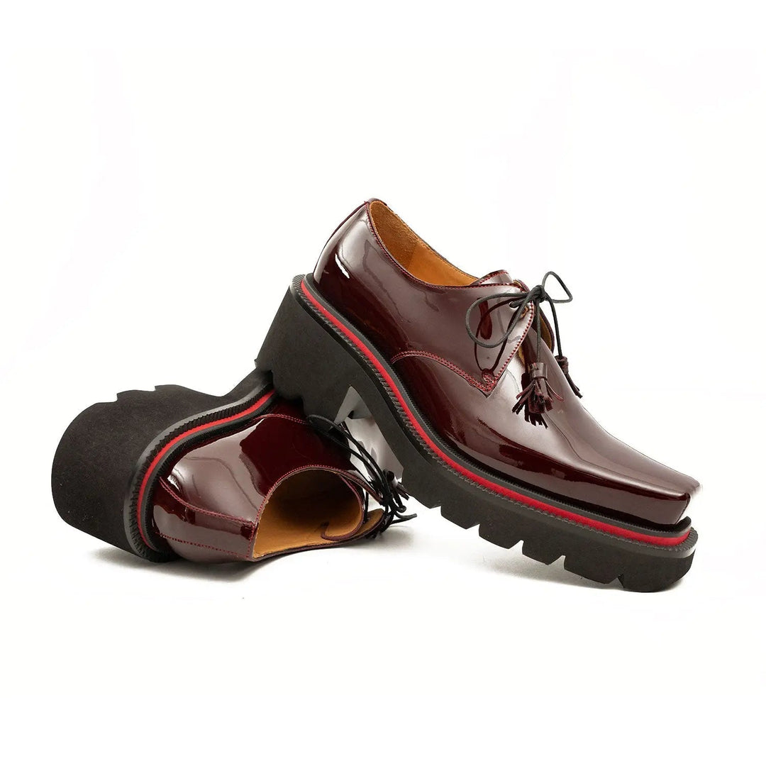 DV DIVINCH men’s shoes, handcrafted leather shoes, calfskin footwear, men’s designer shoes, leather dress shoes, brogue shoes, Derby shoes, Oxford shoes, monk strap shoes, Chelsea boots, lug sole footwear