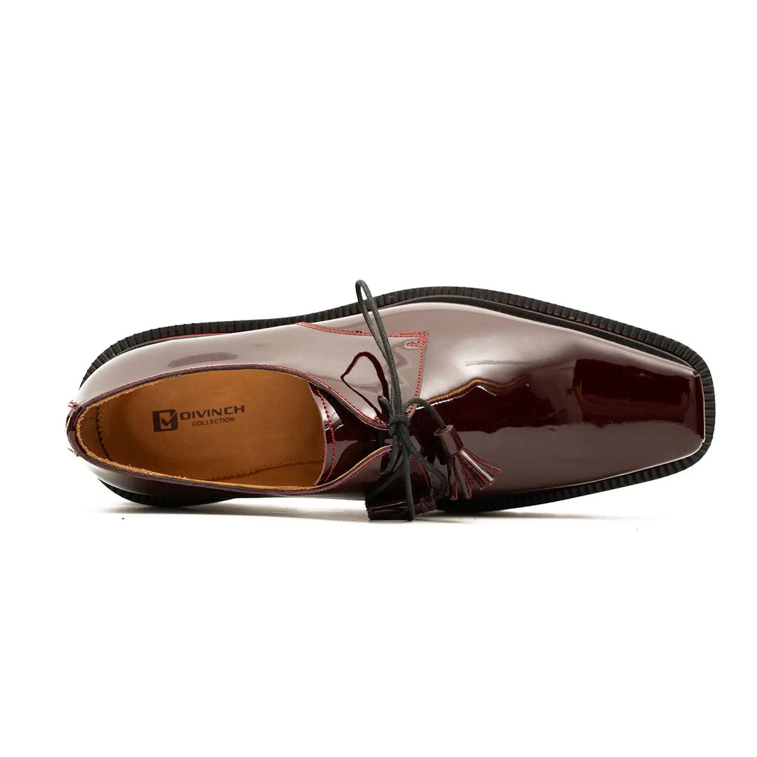 DV DIVINCH men’s shoes, handcrafted leather shoes, calfskin footwear, men’s designer shoes, leather dress shoes, brogue shoes, Derby shoes, Oxford shoes, monk strap shoes, Chelsea boots, lug sole footwear