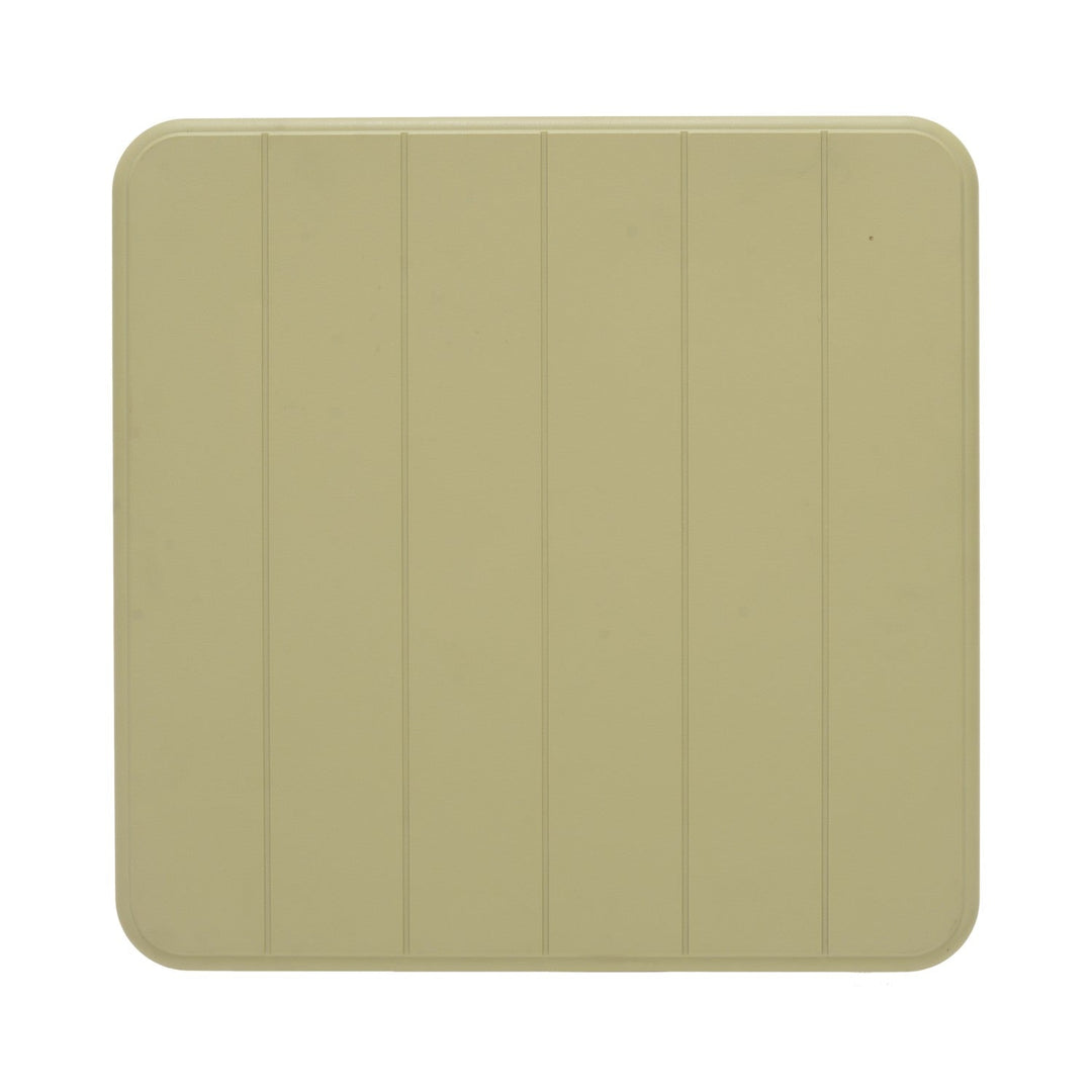 Nassau Square Table – Sage Green Social Plastic®