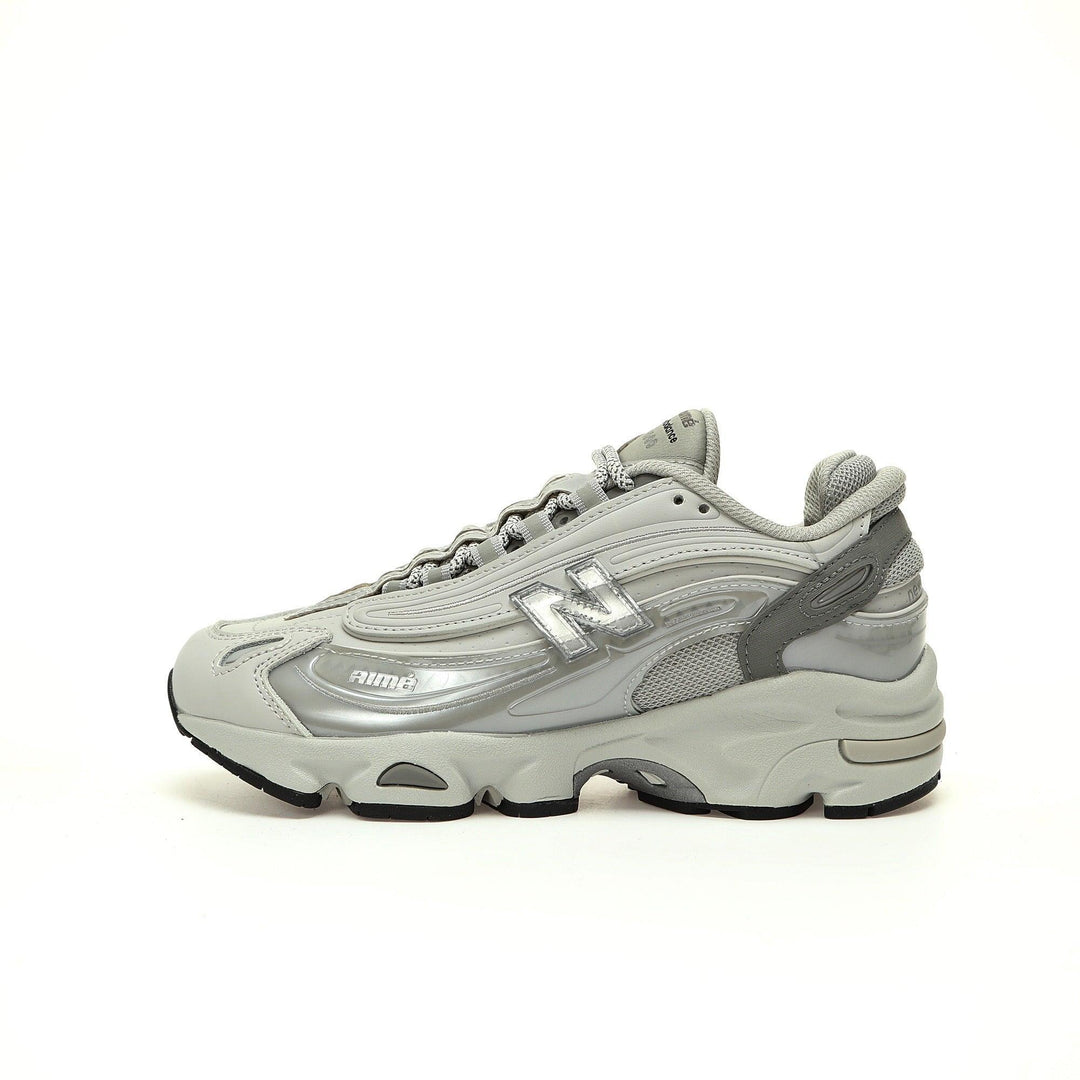 New Balance 1000 &