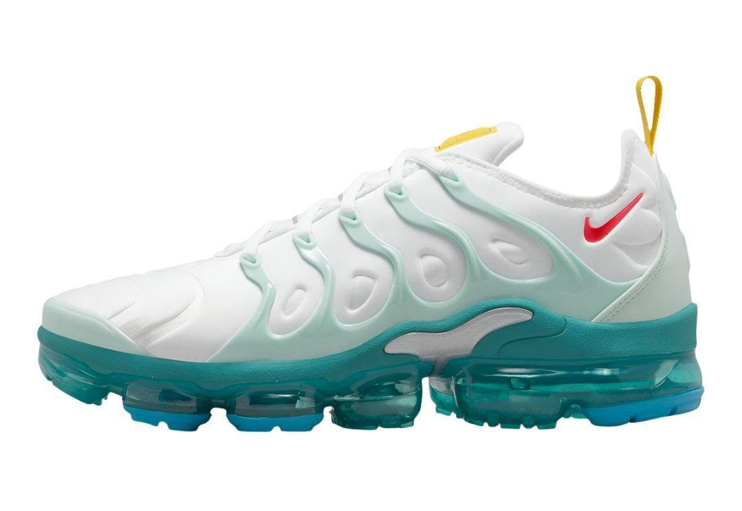 Nike Air VaporMax Plus &