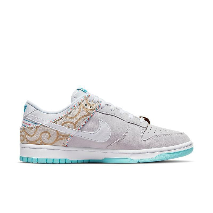 Nike Dunk Low &