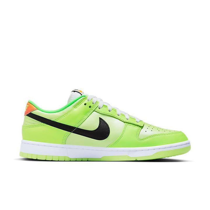 Nike Dunk Low &