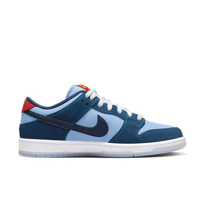 Nike SB Dunk Low Pro &