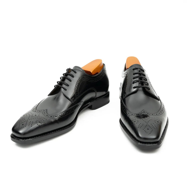 DV DIVINCH men’s shoes, handcrafted leather shoes, calfskin footwear, men’s designer shoes, leather dress shoes, brogue shoes, Derby shoes, Oxford shoes, monk strap shoes, Chelsea boots, lug sole footwear