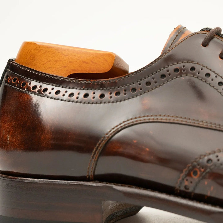 DV DIVINCH men’s shoes, handcrafted leather shoes, calfskin footwear, men’s designer shoes, leather dress shoes, brogue shoes, Derby shoes, Oxford shoes, monk strap shoes, Chelsea boots, lug sole footwear