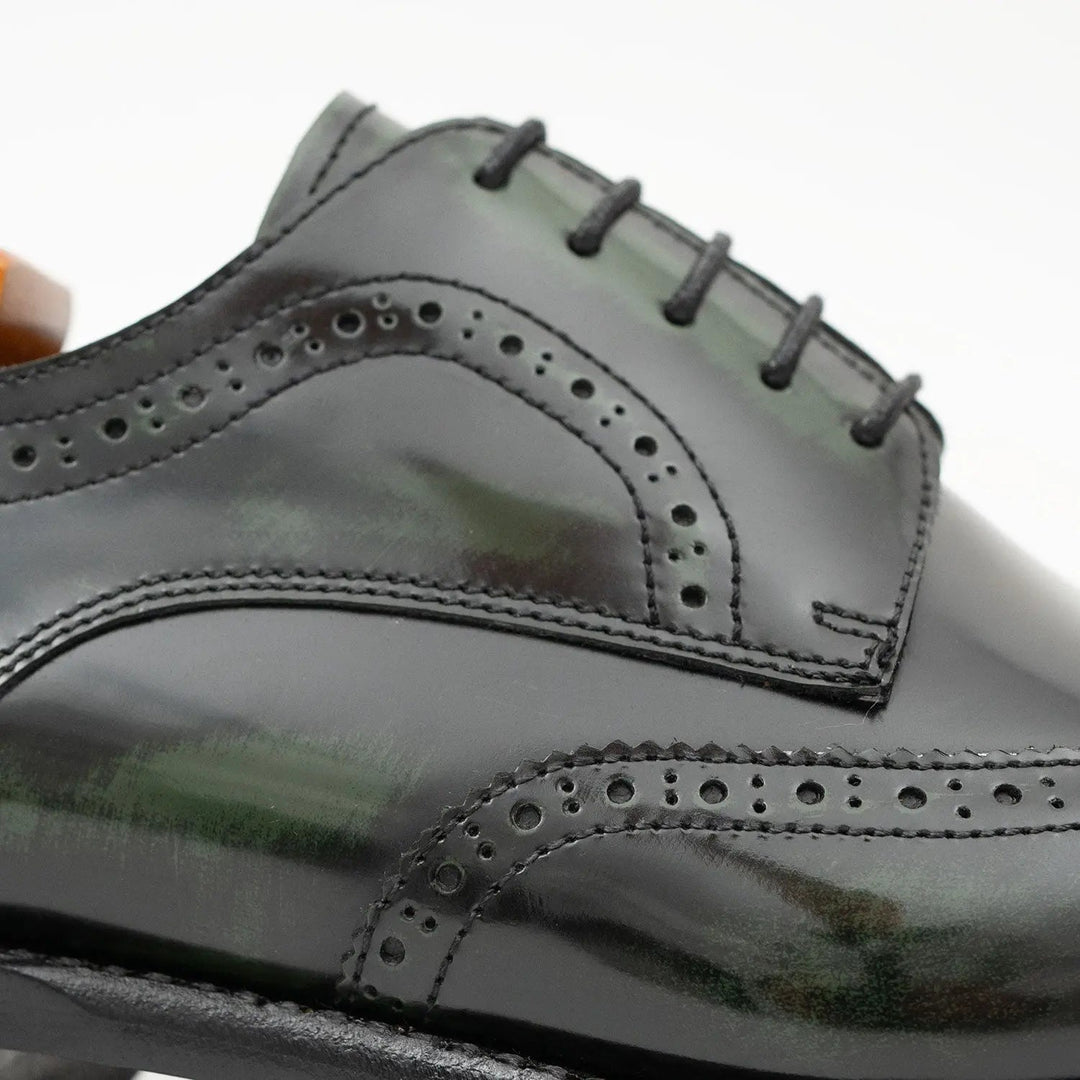 DV DIVINCH men’s shoes, handcrafted leather shoes, calfskin footwear, men’s designer shoes, leather dress shoes, brogue shoes, Derby shoes, Oxford shoes, monk strap shoes, Chelsea boots, lug sole footwear