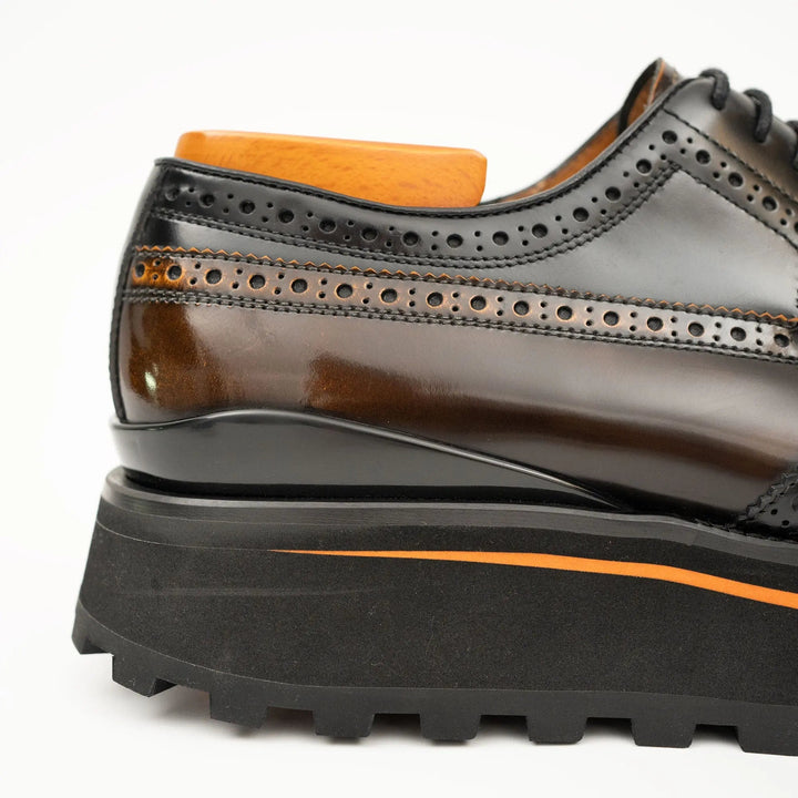 DV DIVINCH men’s shoes, handcrafted leather shoes, calfskin footwear, men’s designer shoes, leather dress shoes, brogue shoes, Derby shoes, Oxford shoes, monk strap shoes, Chelsea boots, lug sole footwear