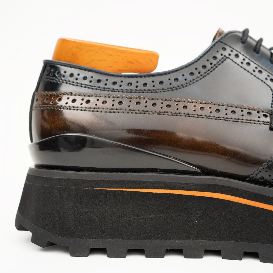 DV DIVINCH men’s shoes, handcrafted leather shoes, calfskin footwear, men’s designer shoes, leather dress shoes, brogue shoes, Derby shoes, Oxford shoes, monk strap shoes, Chelsea boots, lug sole footwear