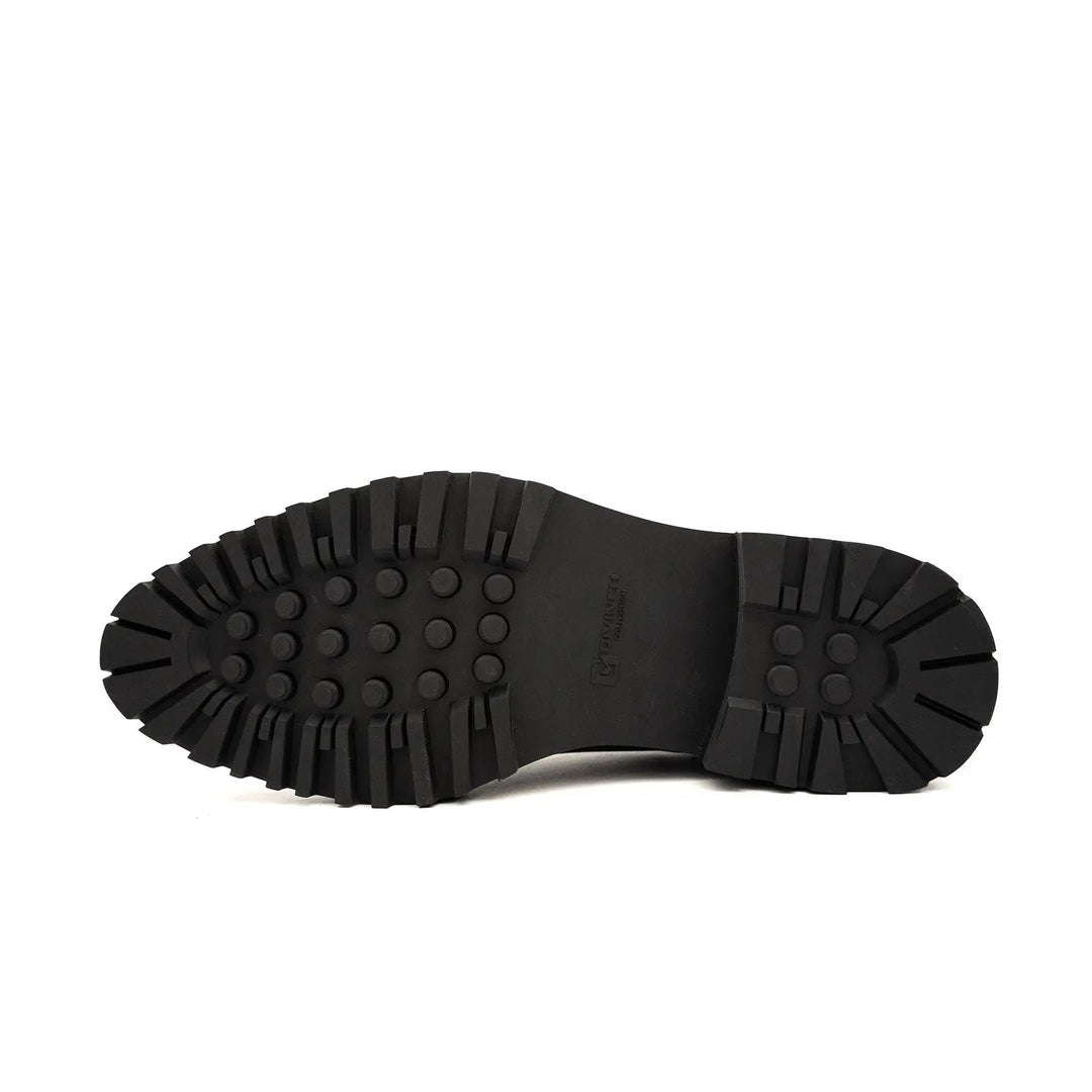 DV DIVINCH men’s shoes, handcrafted leather shoes, calfskin footwear, men’s designer shoes, leather dress shoes, brogue shoes, Derby shoes, Oxford shoes, monk strap shoes, Chelsea boots, lug sole footwear