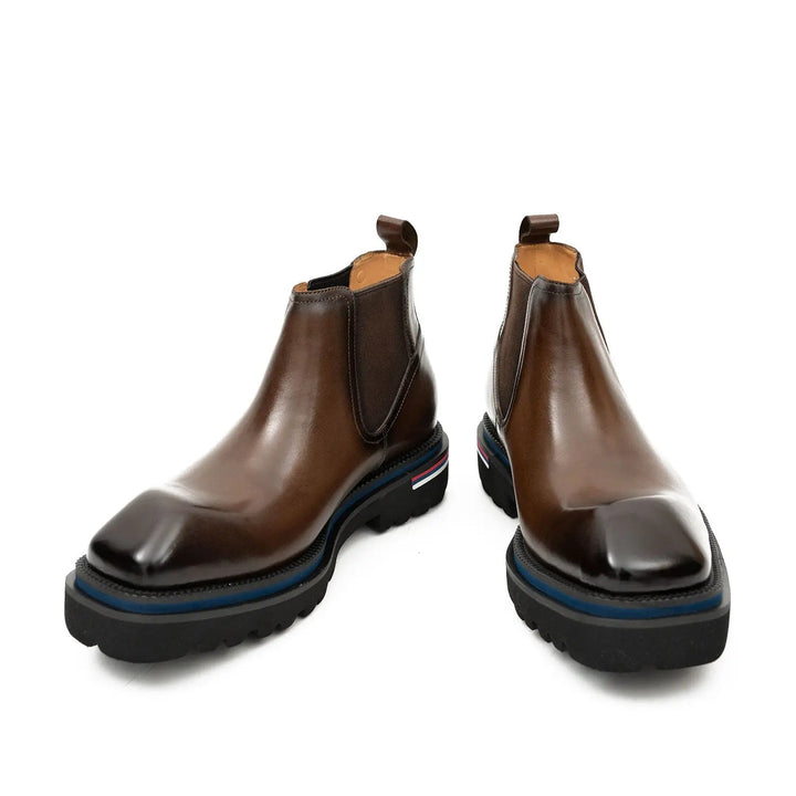 DV DIVINCH men’s shoes, handcrafted leather shoes, calfskin footwear, men’s designer shoes, leather dress shoes, brogue shoes, Derby shoes, Oxford shoes, monk strap shoes, Chelsea boots, lug sole footwear