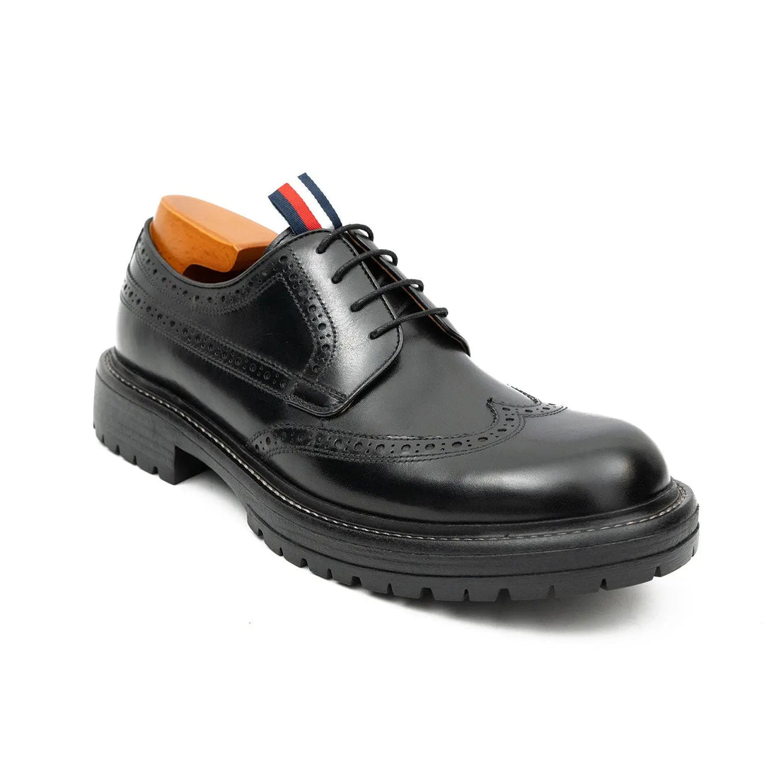 DV DIVINCH men’s shoes, handcrafted leather shoes, calfskin footwear, men’s designer shoes, leather dress shoes, brogue shoes, Derby shoes, Oxford shoes, monk strap shoes, Chelsea boots, lug sole footwear
