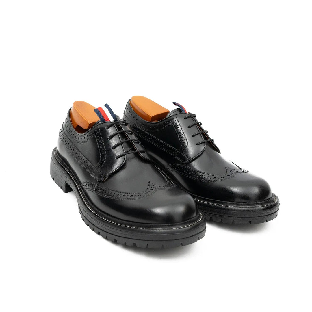 DV DIVINCH men’s shoes, handcrafted leather shoes, calfskin footwear, men’s designer shoes, leather dress shoes, brogue shoes, Derby shoes, Oxford shoes, monk strap shoes, Chelsea boots, lug sole footwear