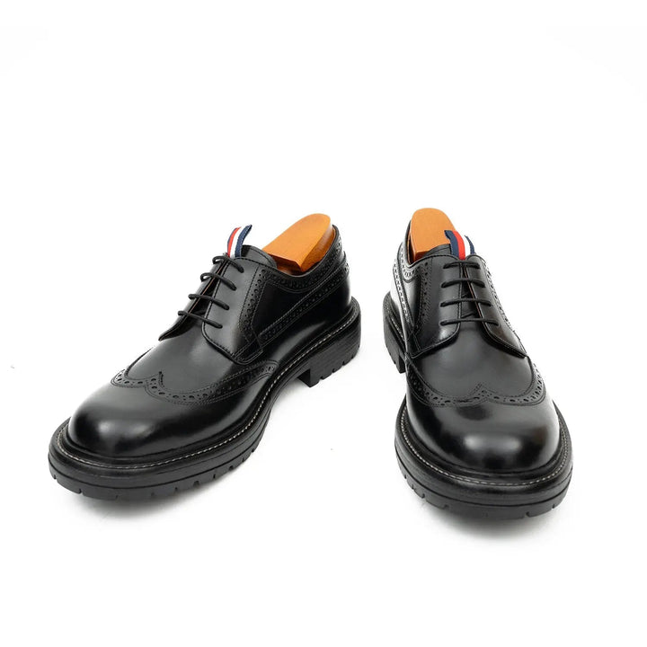 DV DIVINCH men’s shoes, handcrafted leather shoes, calfskin footwear, men’s designer shoes, leather dress shoes, brogue shoes, Derby shoes, Oxford shoes, monk strap shoes, Chelsea boots, lug sole footwear