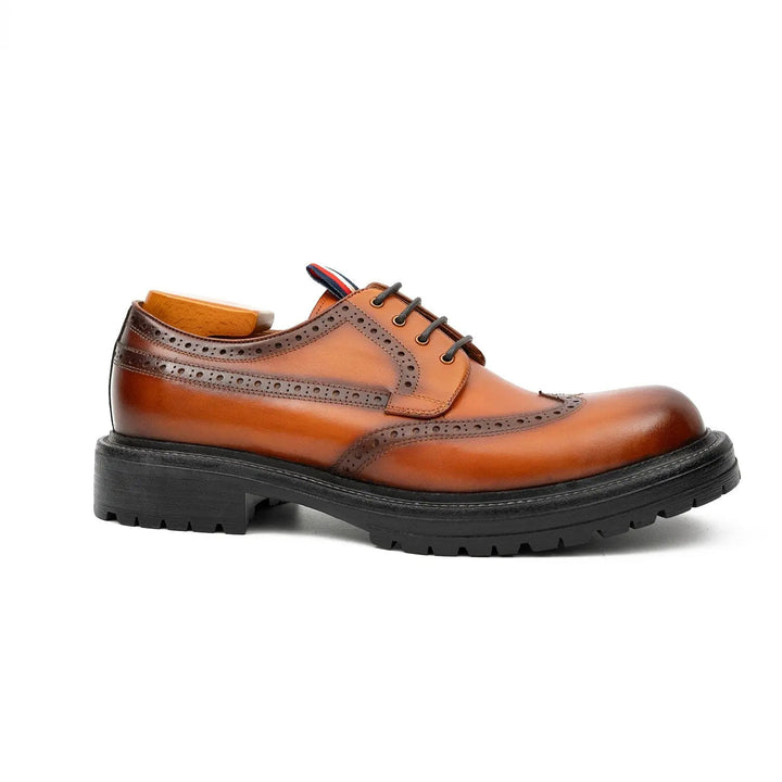 DV DIVINCH men’s shoes, handcrafted leather shoes, calfskin footwear, men’s designer shoes, leather dress shoes, brogue shoes, Derby shoes, Oxford shoes, monk strap shoes, Chelsea boots, lug sole footwear