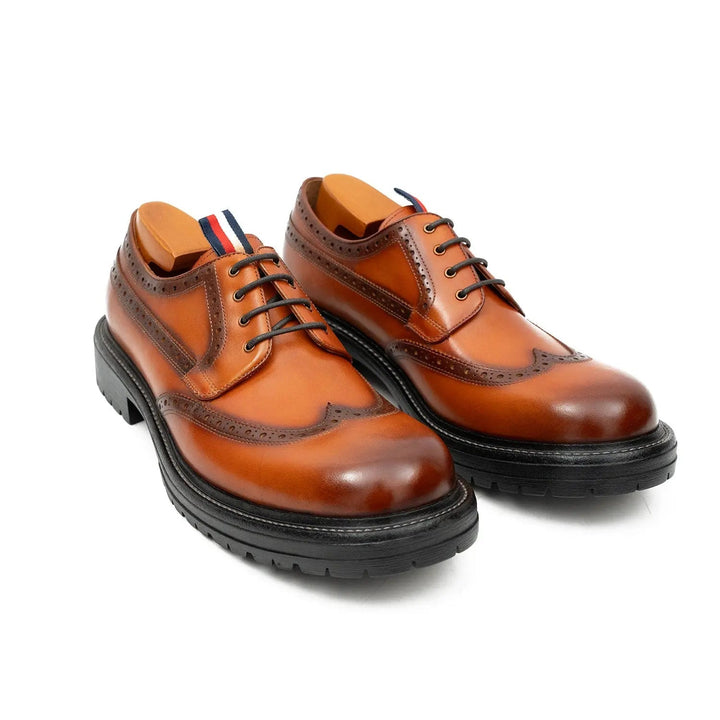 DV DIVINCH men’s shoes, handcrafted leather shoes, calfskin footwear, men’s designer shoes, leather dress shoes, brogue shoes, Derby shoes, Oxford shoes, monk strap shoes, Chelsea boots, lug sole footwear