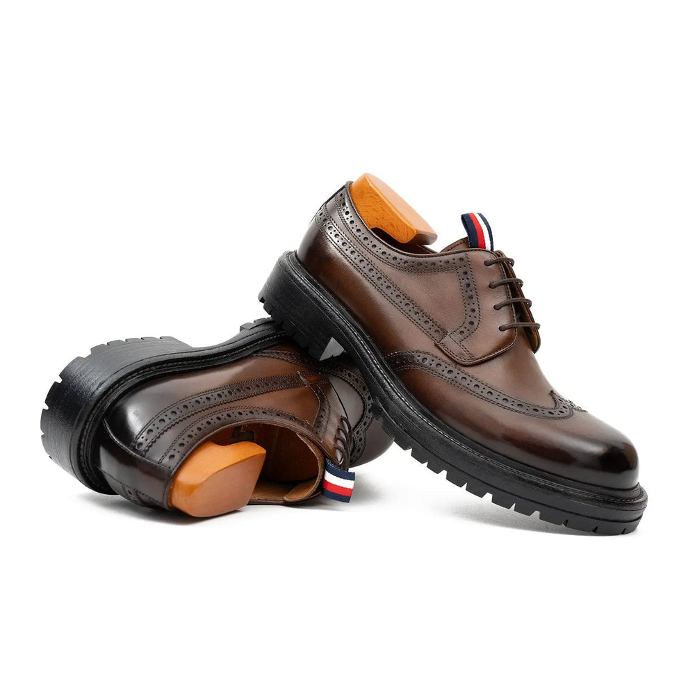 DV DIVINCH men’s shoes, handcrafted leather shoes, calfskin footwear, men’s designer shoes, leather dress shoes, brogue shoes, Derby shoes, Oxford shoes, monk strap shoes, Chelsea boots, lug sole footwear