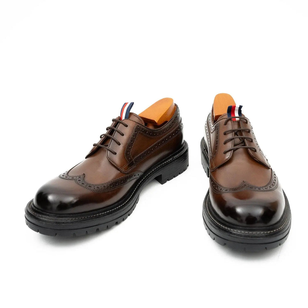 DV DIVINCH men’s shoes, handcrafted leather shoes, calfskin footwear, men’s designer shoes, leather dress shoes, brogue shoes, Derby shoes, Oxford shoes, monk strap shoes, Chelsea boots, lug sole footwear