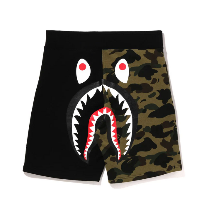 BAPE 1ST CAMO BACK SHARK SWEAT SHORTS (Black)