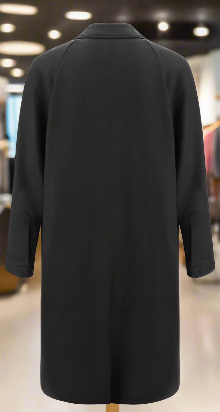 FENDI, FENDI bags, FENDI fashion, FENDI sunglasses, luxury Italian fashion, FENDI shoes, authentic FENDI, designer handbags, FENDI accessories