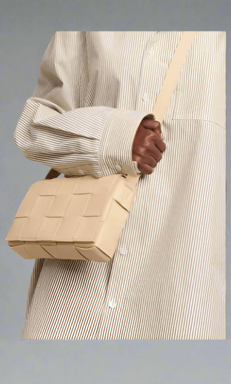 Bottega Veneta women's BEIGE LEATHER HANDBAG