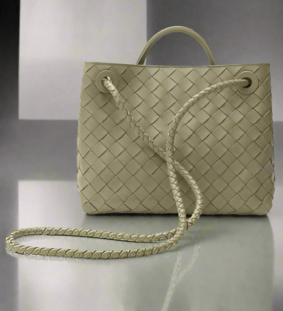 Bottega Veneta GREEN LEATHER HANDBAG