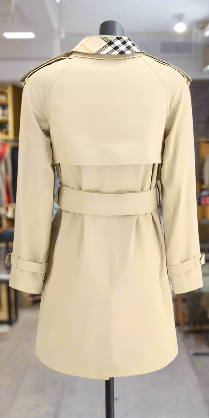 BURBERRY DOUBLE BREASTED TRENCH COAT