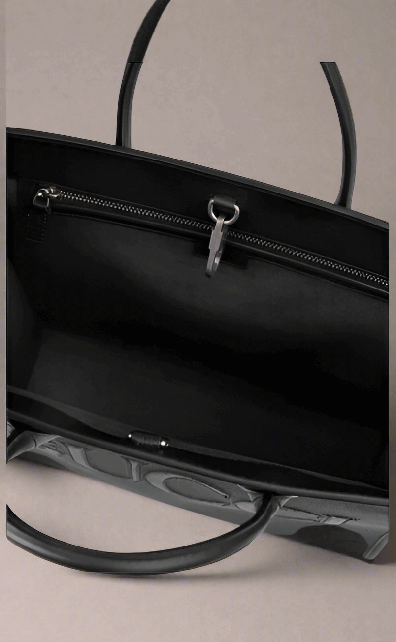 GUCCI Black Leather Logo Medium Tote Bag