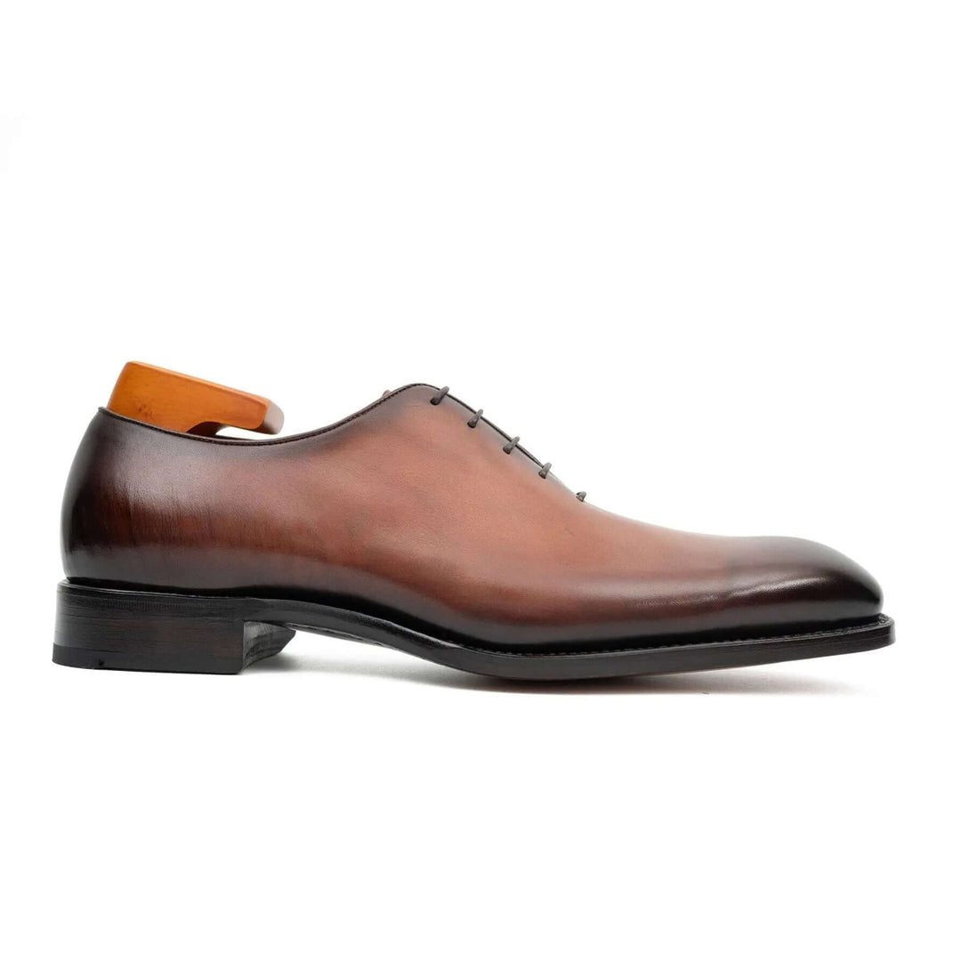 Seamless Goodyear men is Oxford dress shoes in brown calfskin, side view, leather, handcrafted, DV DIVINCH.