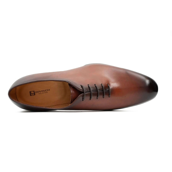 Seamless Goodyear men is Oxford dress shoes, DV DIVINCH, handcrafted leather shoes, brown calfskin upper, top view.