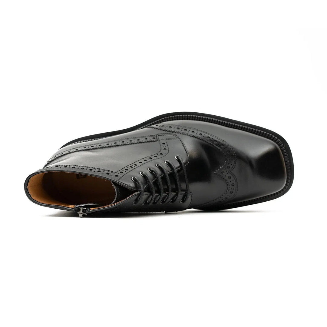 DV DIVINCH men’s shoes, handcrafted leather shoes, calfskin footwear, men’s designer shoes, leather dress shoes, brogue shoes, Derby shoes, Oxford shoes, monk strap shoes, Chelsea boots, lug sole footwear