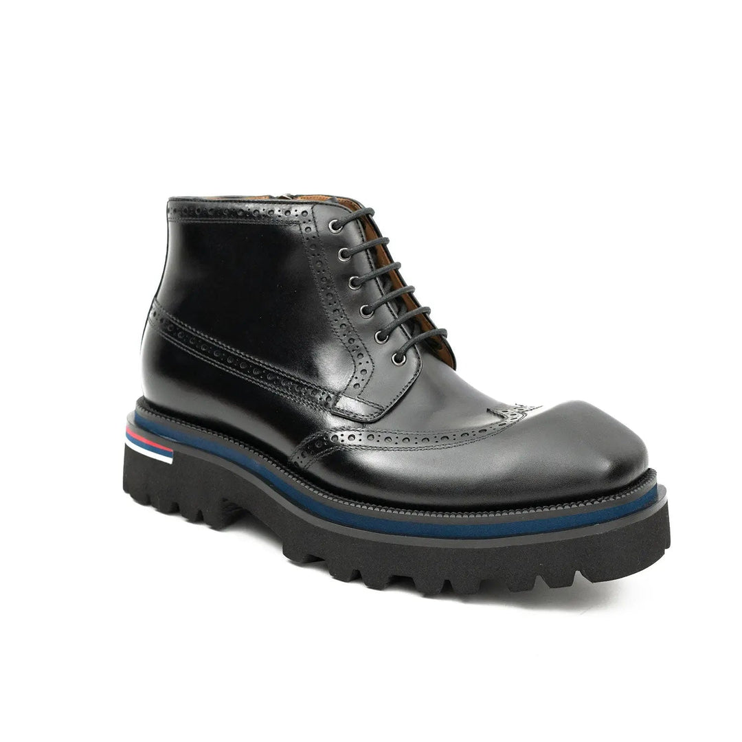 DV DIVINCH men’s shoes, handcrafted leather shoes, calfskin footwear, men’s designer shoes, leather dress shoes, brogue shoes, Derby shoes, Oxford shoes, monk strap shoes, Chelsea boots, lug sole footwear