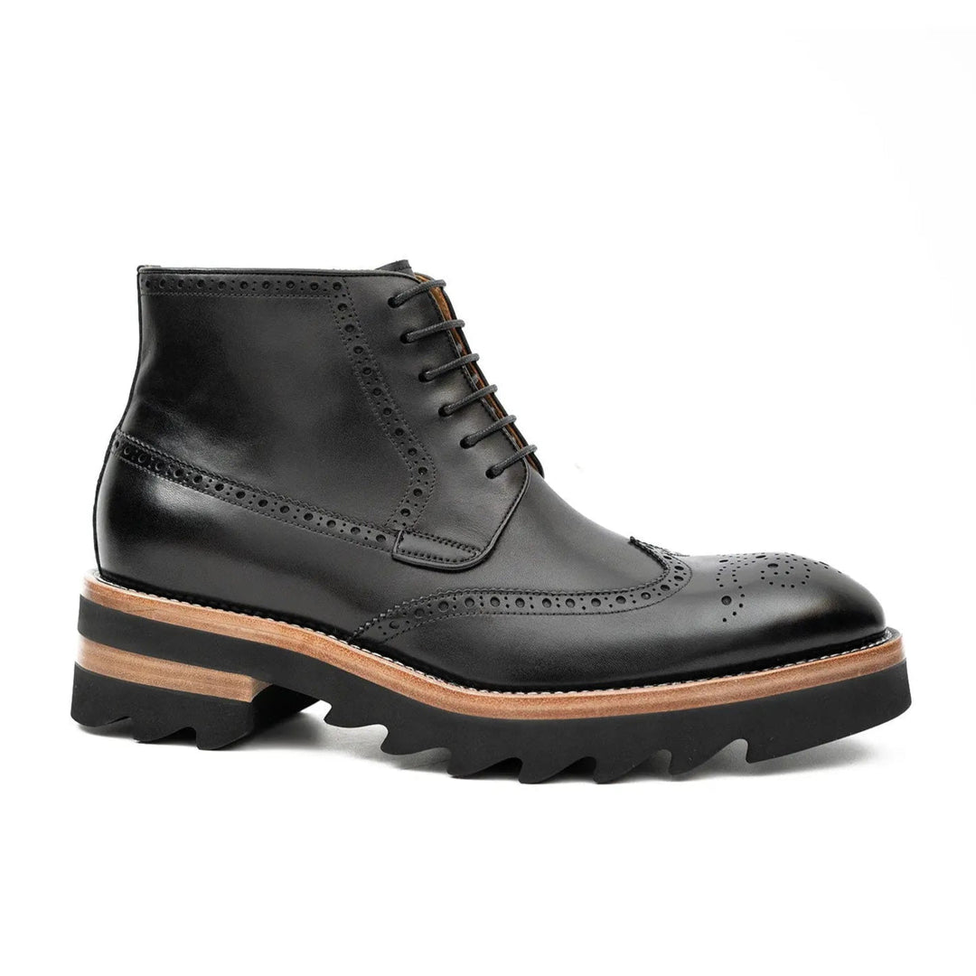 DV DIVINCH men’s shoes, handcrafted leather shoes, calfskin footwear, men’s designer shoes, leather dress shoes, brogue shoes, Derby shoes, Oxford shoes, monk strap shoes, Chelsea boots, lug sole footwear
