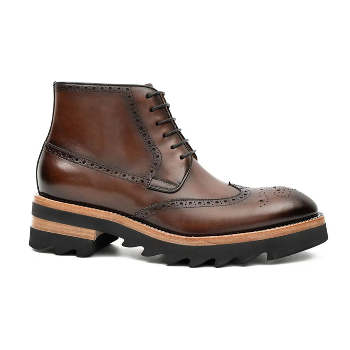 DV DIVINCH men’s shoes, handcrafted leather shoes, calfskin footwear, men’s designer shoes, leather dress shoes, brogue shoes, Derby shoes, Oxford shoes, monk strap shoes, Chelsea boots, lug sole footwear