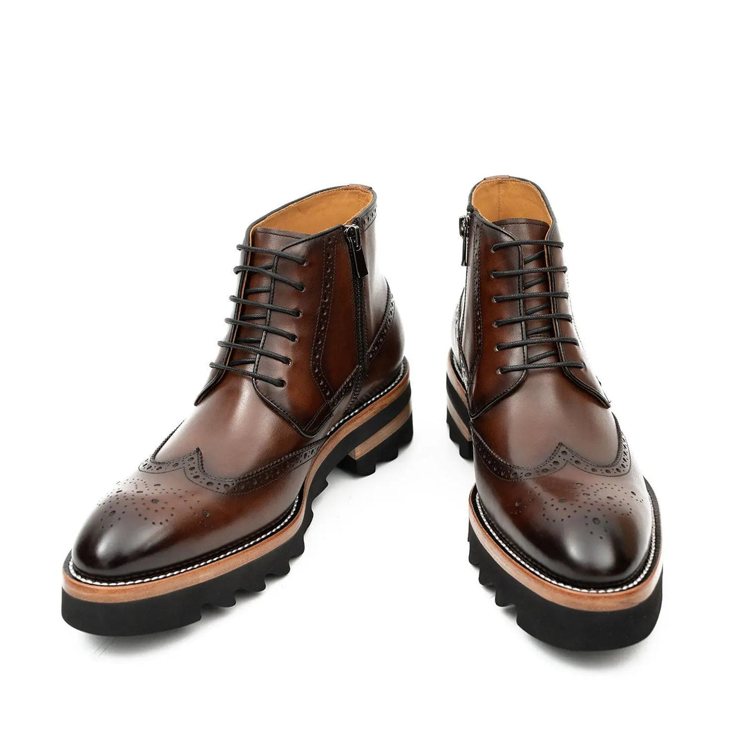 DV DIVINCH men’s shoes, handcrafted leather shoes, calfskin footwear, men’s designer shoes, leather dress shoes, brogue shoes, Derby shoes, Oxford shoes, monk strap shoes, Chelsea boots, lug sole footwear