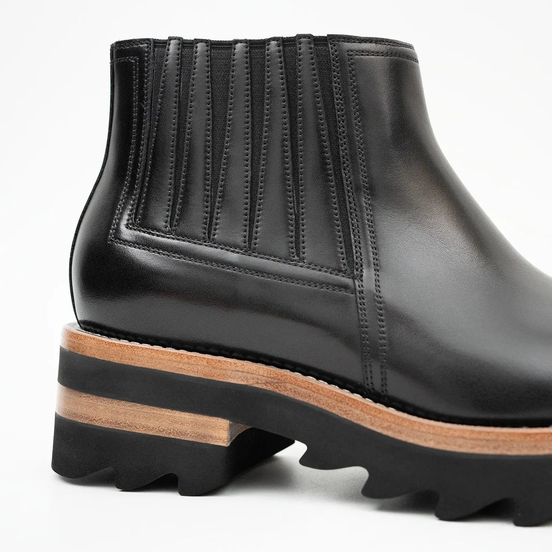 DV DIVINCH men’s shoes, handcrafted leather shoes, calfskin footwear, men’s designer shoes, leather dress shoes, brogue shoes, Derby shoes, Oxford shoes, monk strap shoes, Chelsea boots, lug sole footwear
