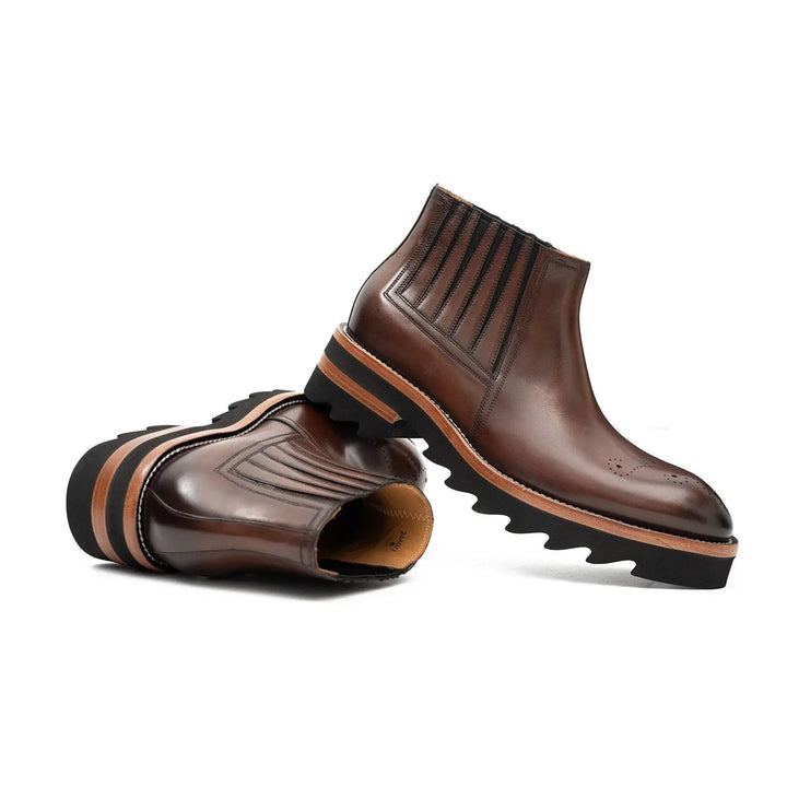 DV DIVINCH men’s shoes, handcrafted leather shoes, calfskin footwear, men’s designer shoes, leather dress shoes, brogue shoes, Derby shoes, Oxford shoes, monk strap shoes, Chelsea boots, lug sole footwear