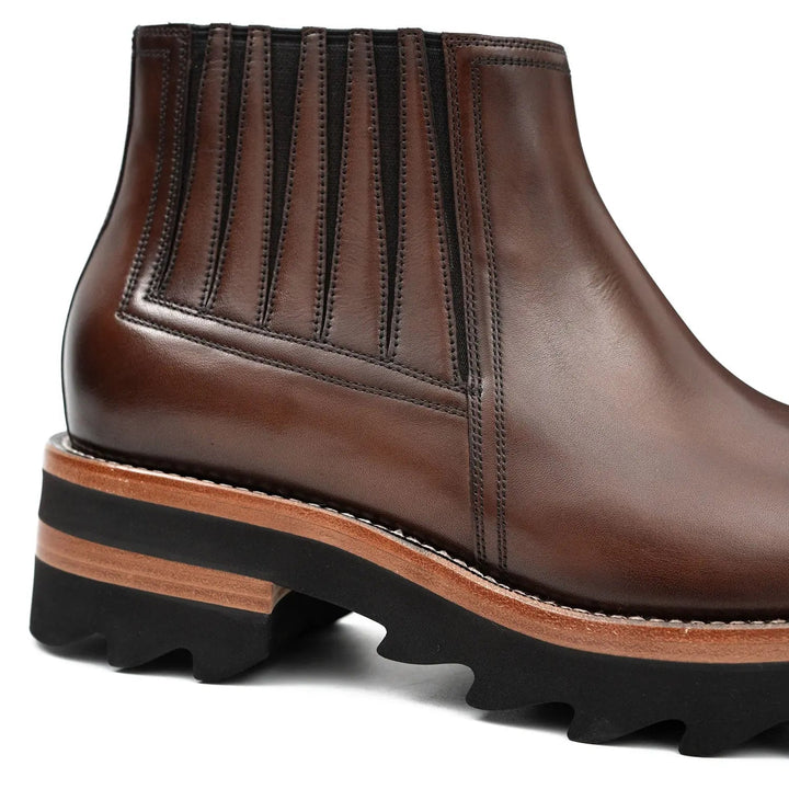 DV DIVINCH men’s shoes, handcrafted leather shoes, calfskin footwear, men’s designer shoes, leather dress shoes, brogue shoes, Derby shoes, Oxford shoes, monk strap shoes, Chelsea boots, lug sole footwear