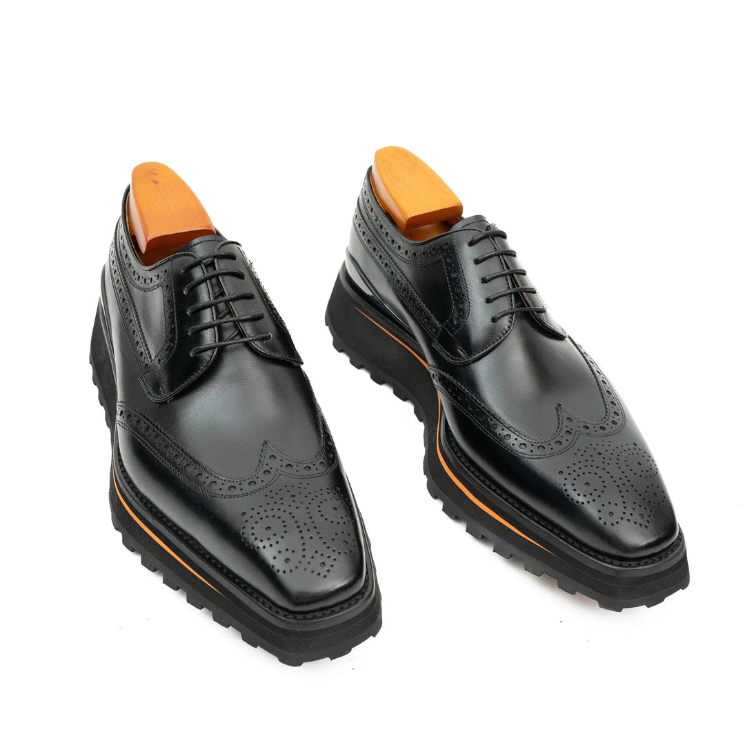 DV DIVINCH men’s shoes, handcrafted leather shoes, calfskin footwear, men’s designer shoes, leather dress shoes, brogue shoes, Derby shoes, Oxford shoes, monk strap shoes, Chelsea boots, lug sole footwear