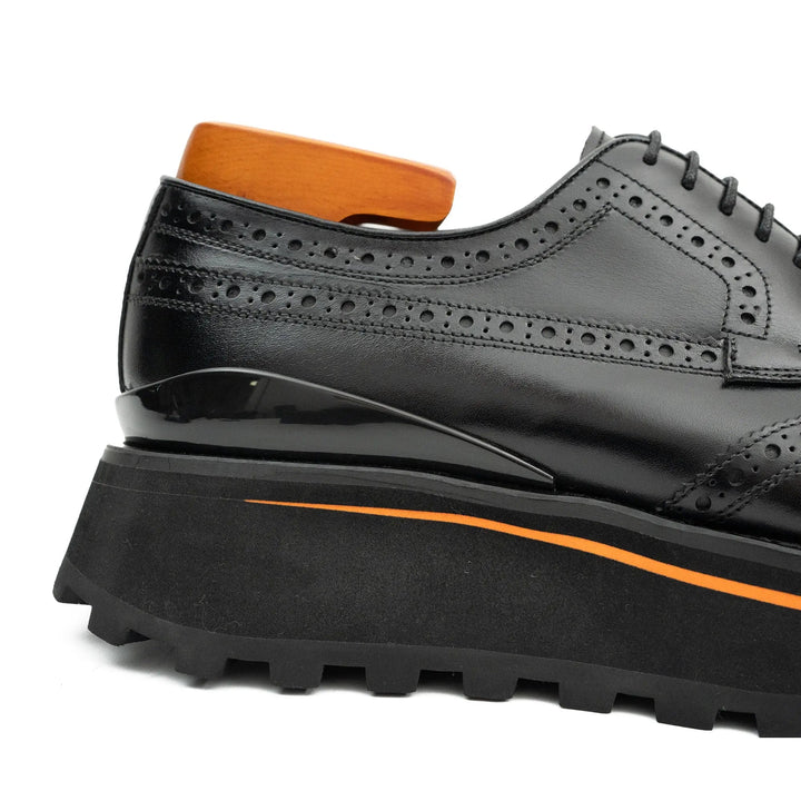 DV DIVINCH men’s shoes, handcrafted leather shoes, calfskin footwear, men’s designer shoes, leather dress shoes, brogue shoes, Derby shoes, Oxford shoes, monk strap shoes, Chelsea boots, lug sole footwear