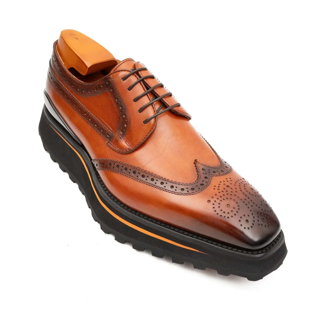 Thick-soled calfskin formal brogue derby shoes Brown, DV DIVINCH, featuring brogue detailing and a lug sole.
