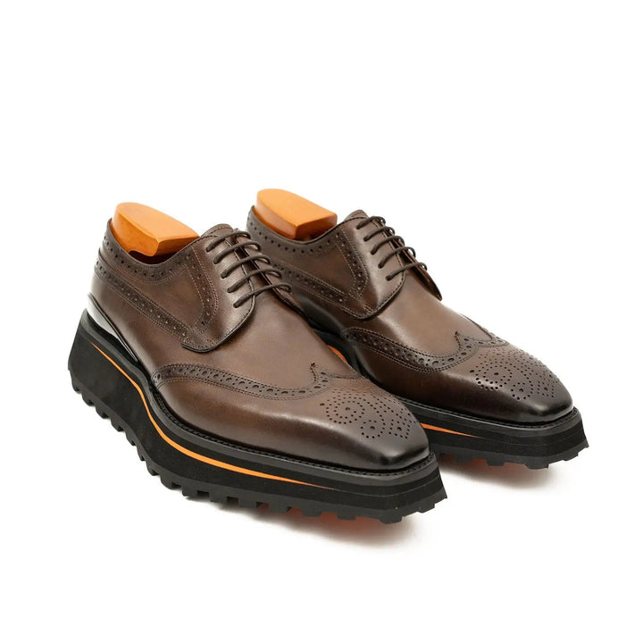 DV DIVINCH men’s shoes, handcrafted leather shoes, calfskin footwear, men’s designer shoes, leather dress shoes, brogue shoes, Derby shoes, Oxford shoes, monk strap shoes, Chelsea boots, lug sole footwear