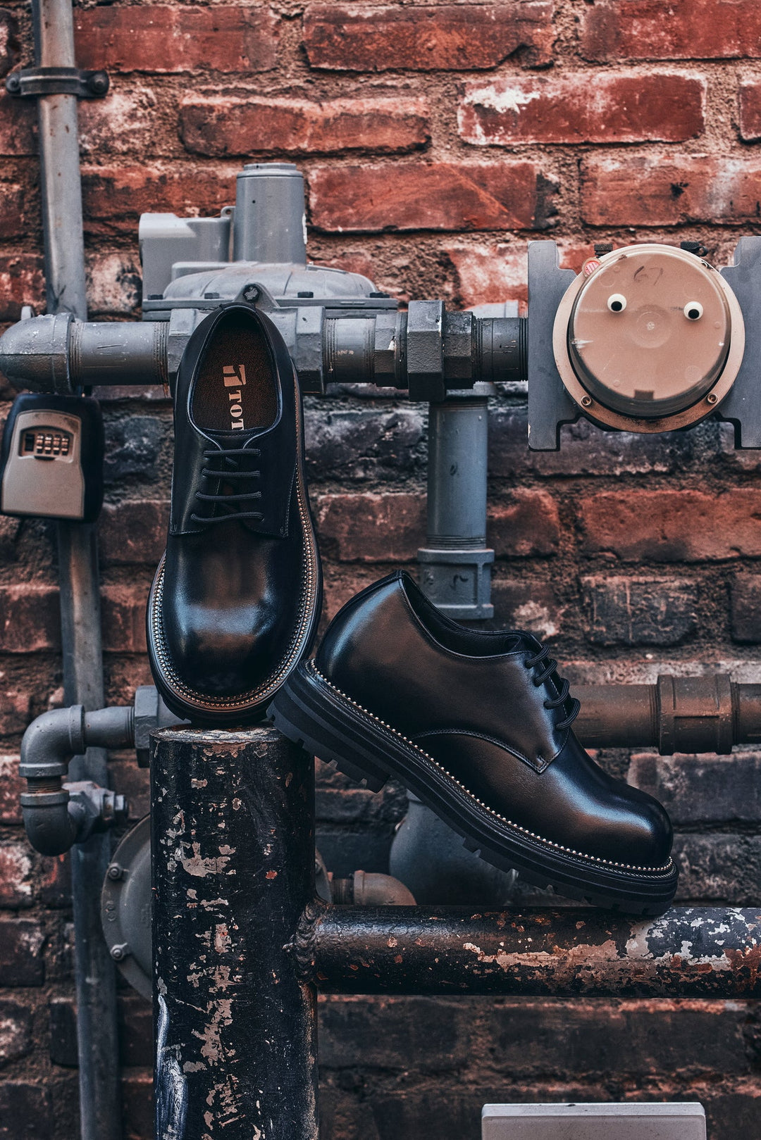TOTO - W0981 - 3.3 Inches Taller (Black) - Low Top Chunky Sole Casual Derbies