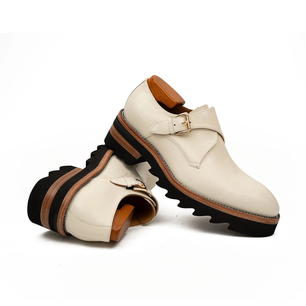 DV DIVINCH men’s shoes, handcrafted leather shoes, calfskin footwear, men’s designer shoes, leather dress shoes, brogue shoes, Derby shoes, Oxford shoes, monk strap shoes, Chelsea boots, lug sole footwear