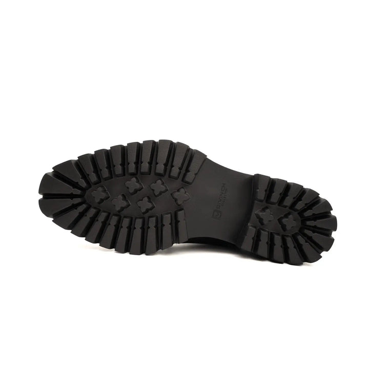 DV DIVINCH men’s shoes, handcrafted leather shoes, calfskin footwear, men’s designer shoes, leather dress shoes, brogue shoes, Derby shoes, Oxford shoes, monk strap shoes, Chelsea boots, lug sole footwear