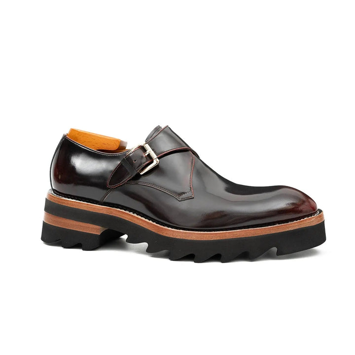 DV DIVINCH men’s shoes, handcrafted leather shoes, calfskin footwear, men’s designer shoes, leather dress shoes, brogue shoes, Derby shoes, Oxford shoes, monk strap shoes, Chelsea boots, lug sole footwear