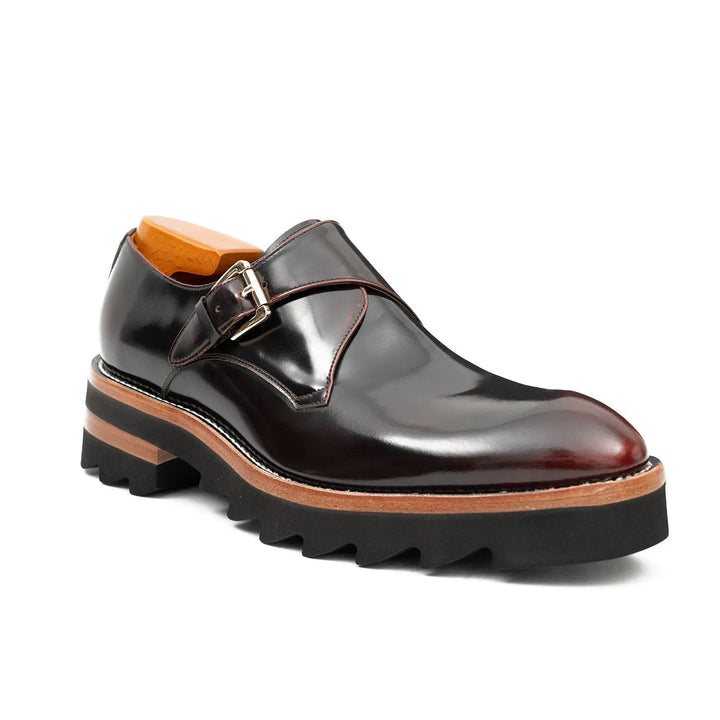 DV DIVINCH men’s shoes, handcrafted leather shoes, calfskin footwear, men’s designer shoes, leather dress shoes, brogue shoes, Derby shoes, Oxford shoes, monk strap shoes, Chelsea boots, lug sole footwear