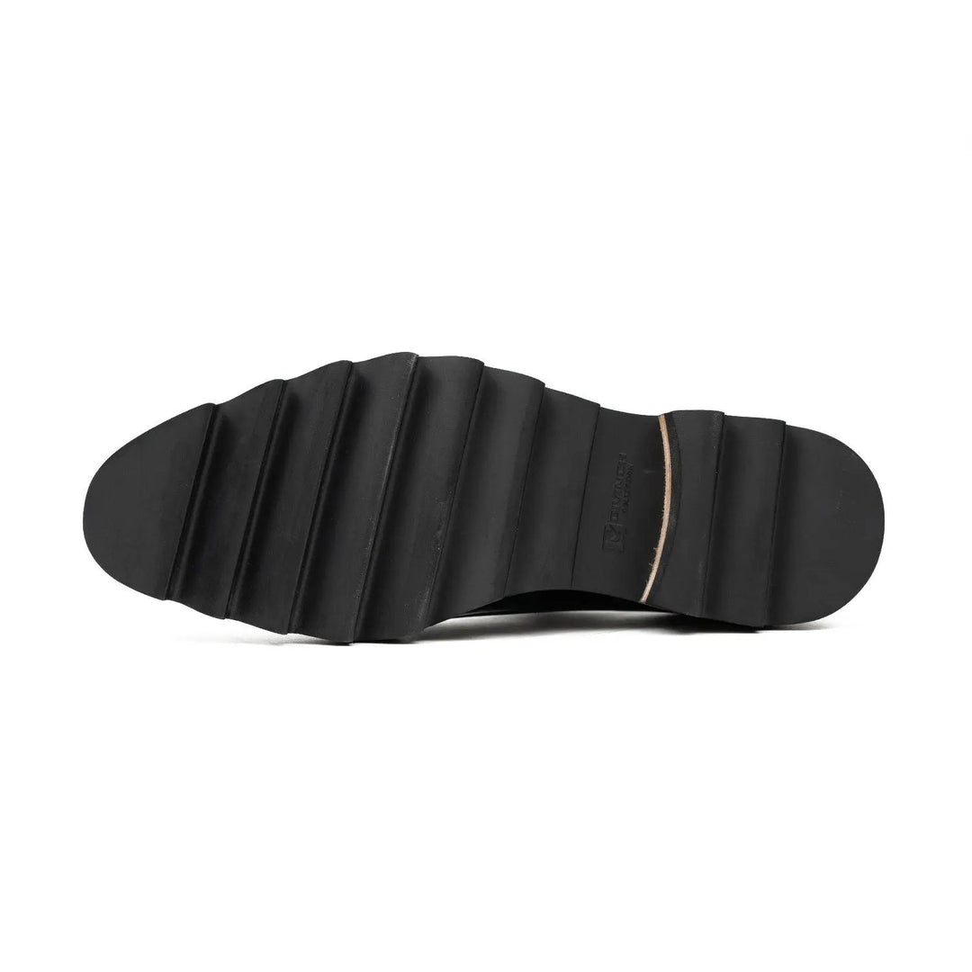 DV DIVINCH men’s shoes, handcrafted leather shoes, calfskin footwear, men’s designer shoes, leather dress shoes, brogue shoes, Derby shoes, Oxford shoes, monk strap shoes, Chelsea boots, lug sole footwear
